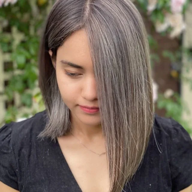 Silver-grey blended lob, black v-neck, roses